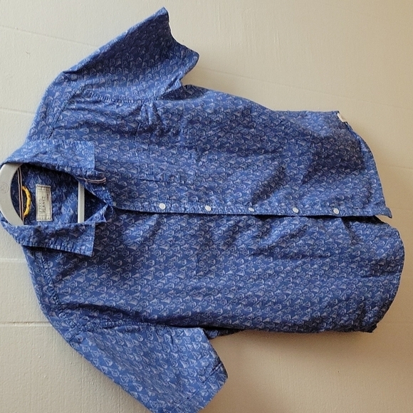 Free Planet Mens large Short Sleeve Button Up Shirt Blue Sailboats - Picture 1 of 9